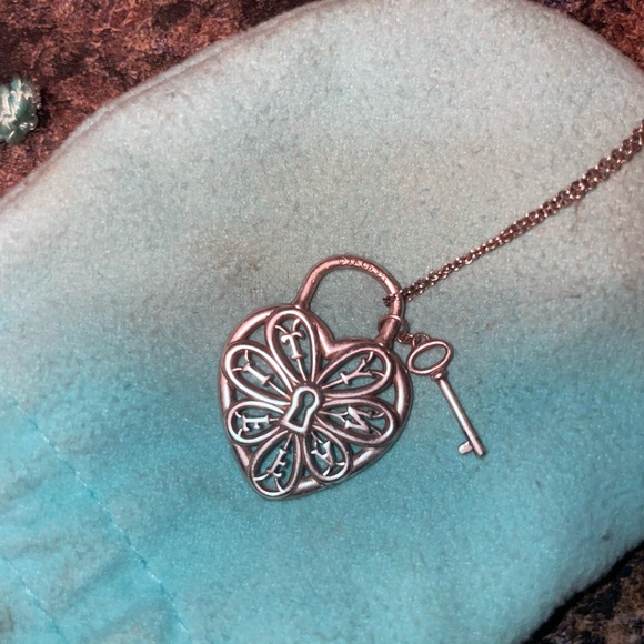 Tiffany Heart Lock Filigree Necklace with key - Picture 2 of 5